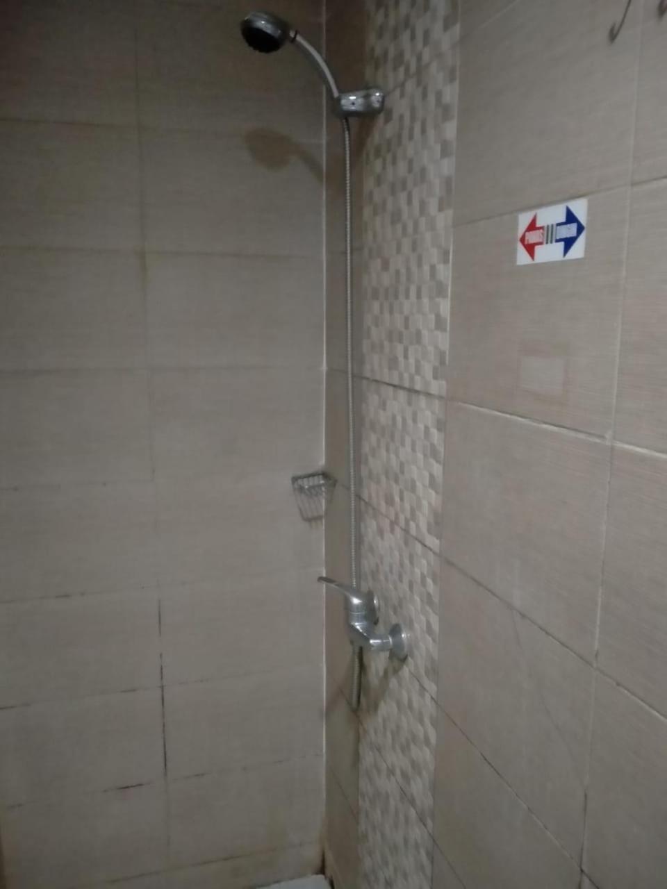 Dekost Madiun Hotel Ngoại thất bức ảnh